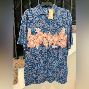 Men’s BRAND NEW Size Large Short Sleeve Shirt.  #1558